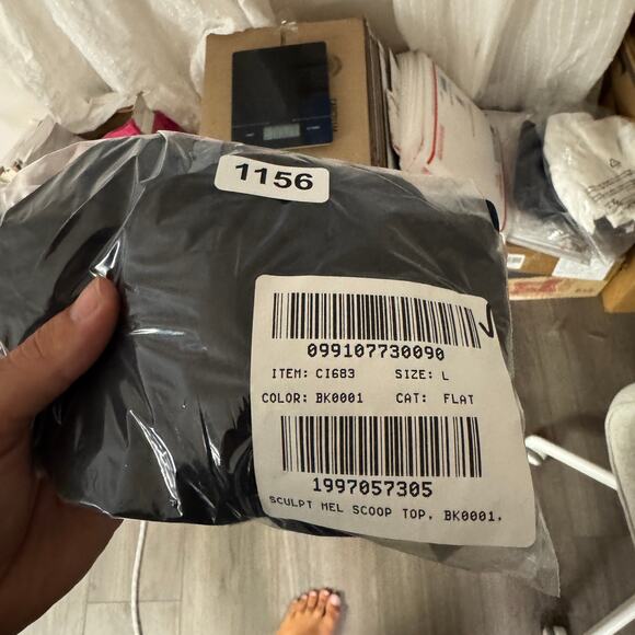 J.Crew Classic Sculpt Claudia Bikini Top WMNS L Black Removable Pads Lightweight - Picture 9 of 9